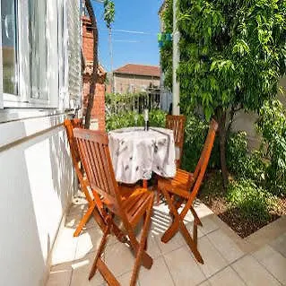 Vulicevic Apartment